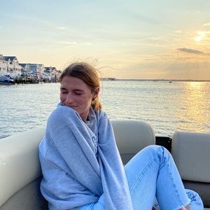 Meet your Posher, Bailey